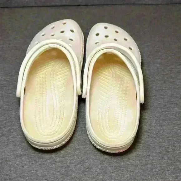 CROCS Classic White Clog Slip On Durable and Lightweight US Men's 6 or Women’s 8 - Picture 4 of 11